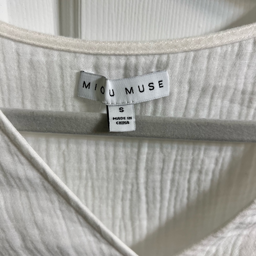 MIOU MUSE Women Casual White Dress- Size Small - Picture 4 of 4